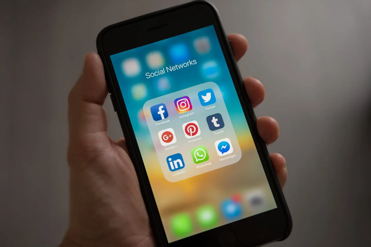 Sociala medier marknadsföring